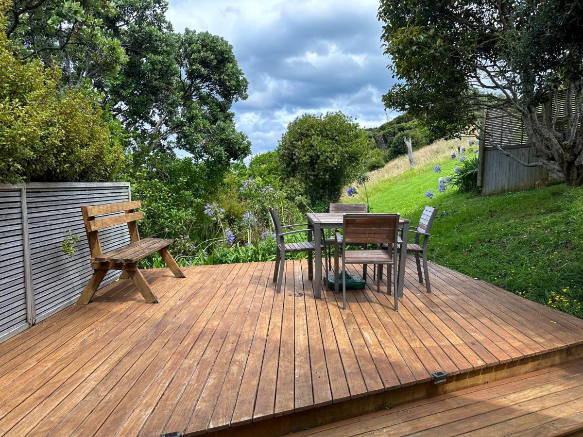 Pohutukawa Coastal Chalets Coromandel ภายนอก รูปภาพ