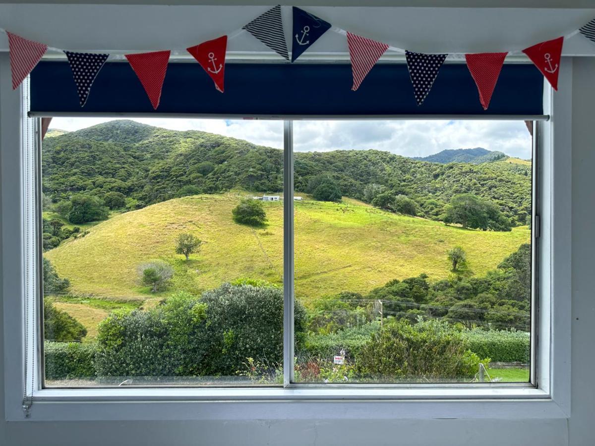 Pohutukawa Coastal Chalets Coromandel ภายนอก รูปภาพ