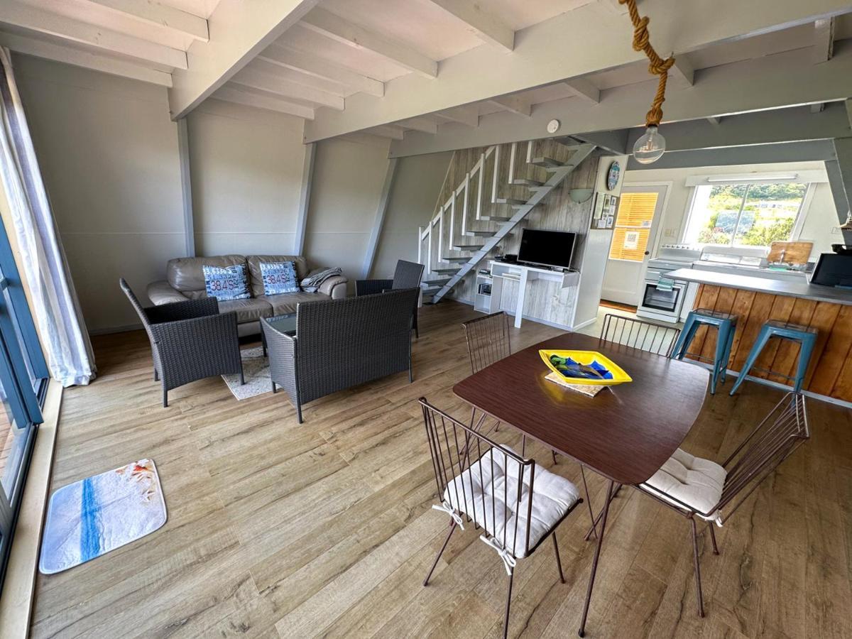 Pohutukawa Coastal Chalets Coromandel ภายนอก รูปภาพ