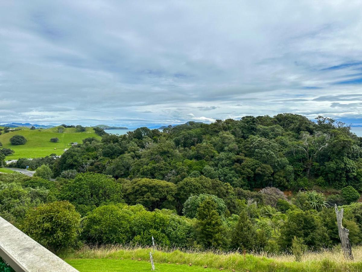 Pohutukawa Coastal Chalets Coromandel ภายนอก รูปภาพ