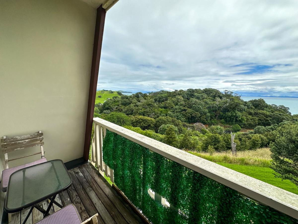 Pohutukawa Coastal Chalets Coromandel ภายนอก รูปภาพ