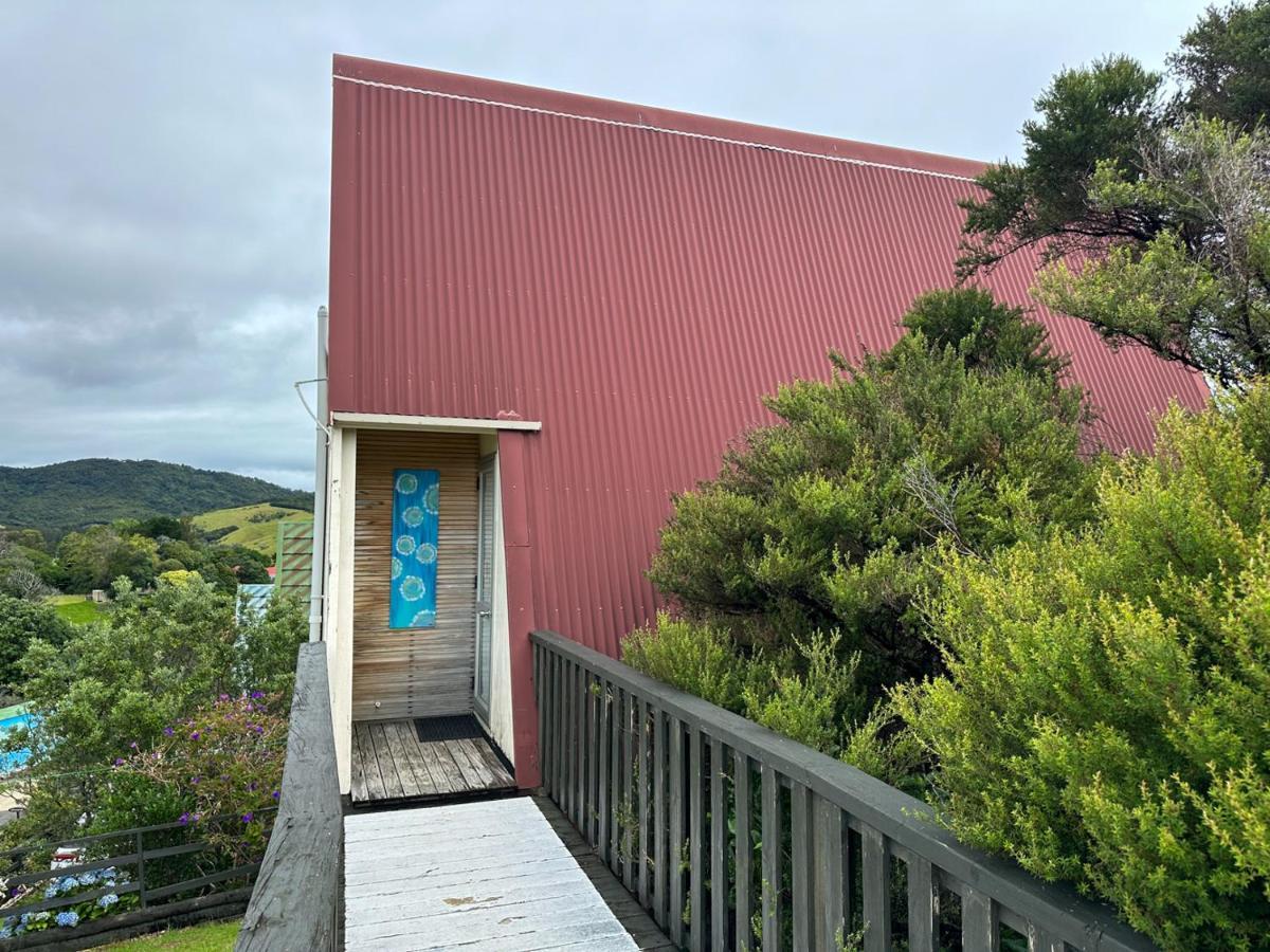 Pohutukawa Coastal Chalets Coromandel ภายนอก รูปภาพ