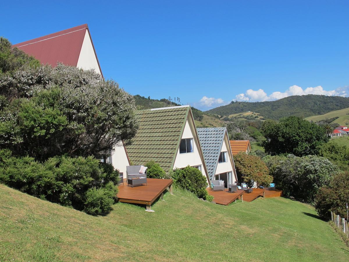 Pohutukawa Coastal Chalets Coromandel ภายนอก รูปภาพ