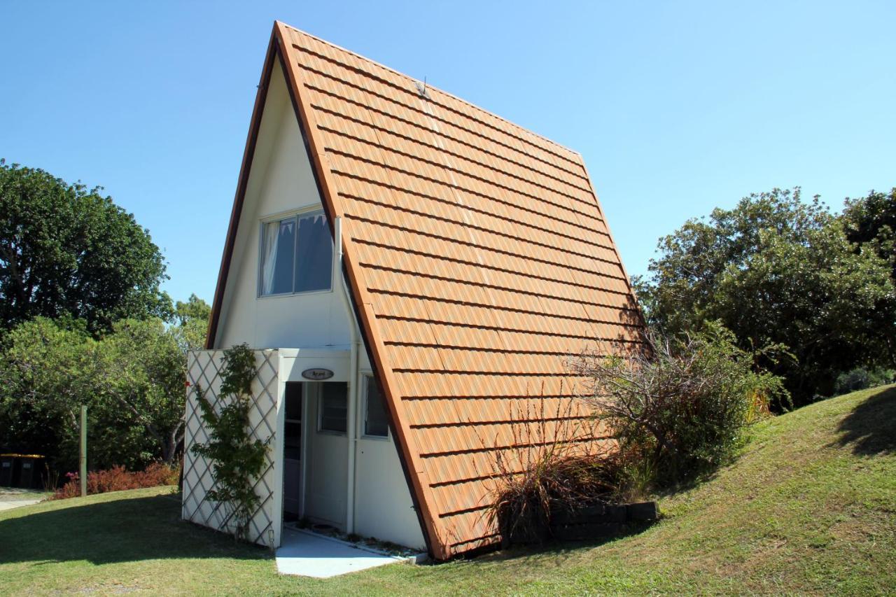 Pohutukawa Coastal Chalets Coromandel ภายนอก รูปภาพ